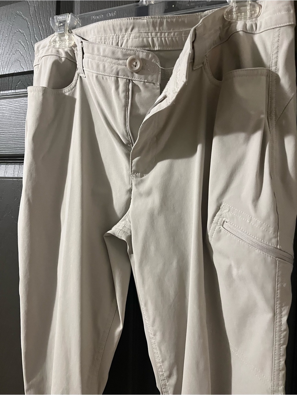 Eddie Bauer khaki Women's Chinos - Picture 2 of 5